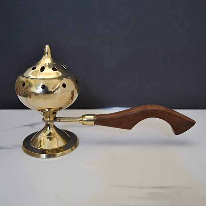 Brass and Wood Kapoor Dani
 