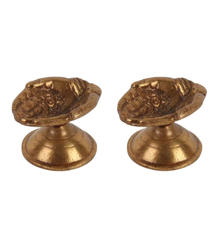 Hand Shaped Diya - Set of 2